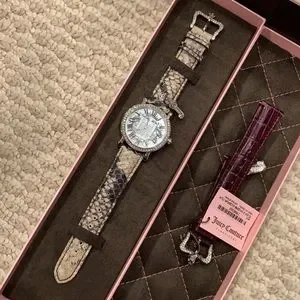 Juicy Couture | Accessories | Juicy Couture Rare Fairytale  display picture 3